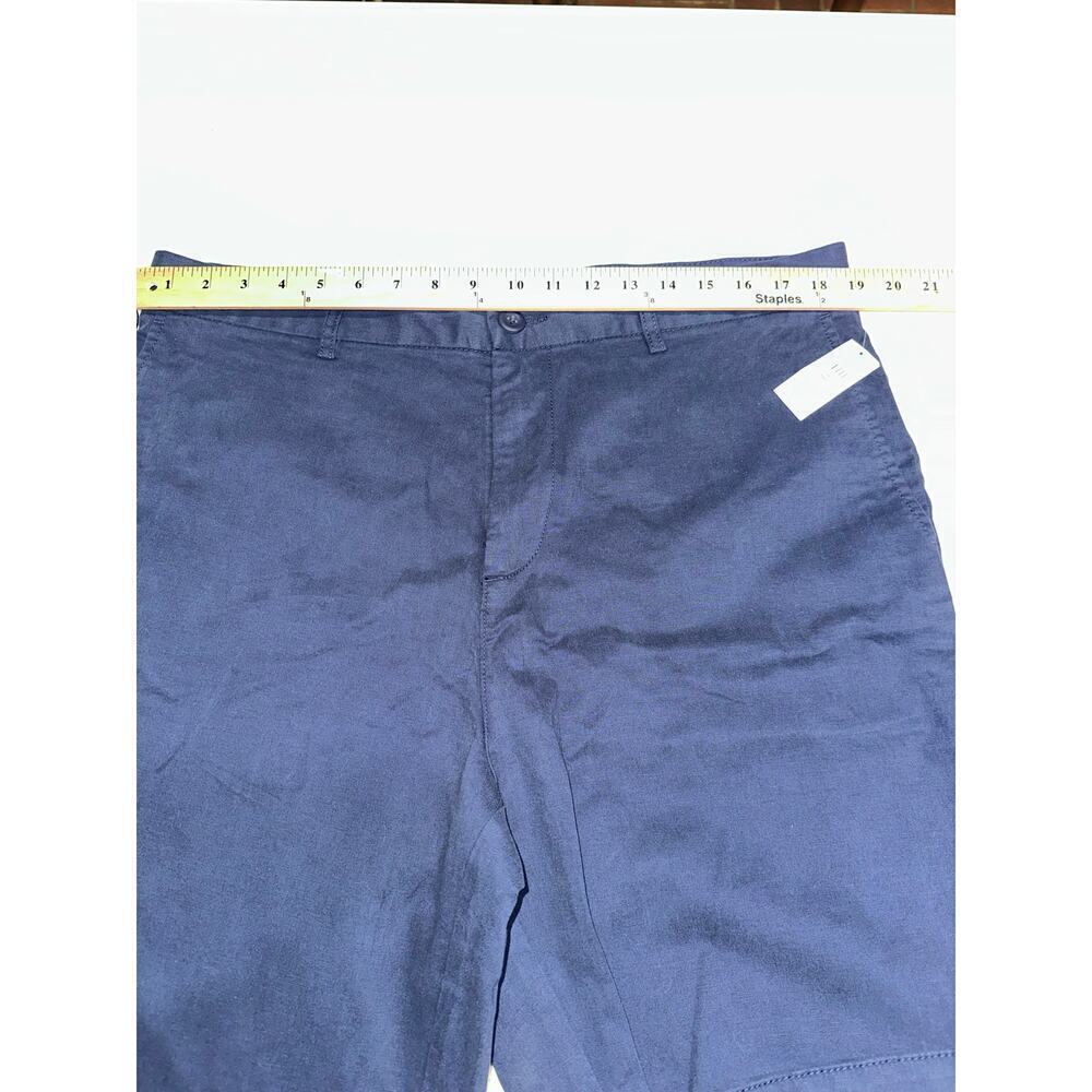 Old Navy Men’s Shorts NWT Slim Built in Flex Navy 38 Tall Chinos Casual - Picture 7 of 7